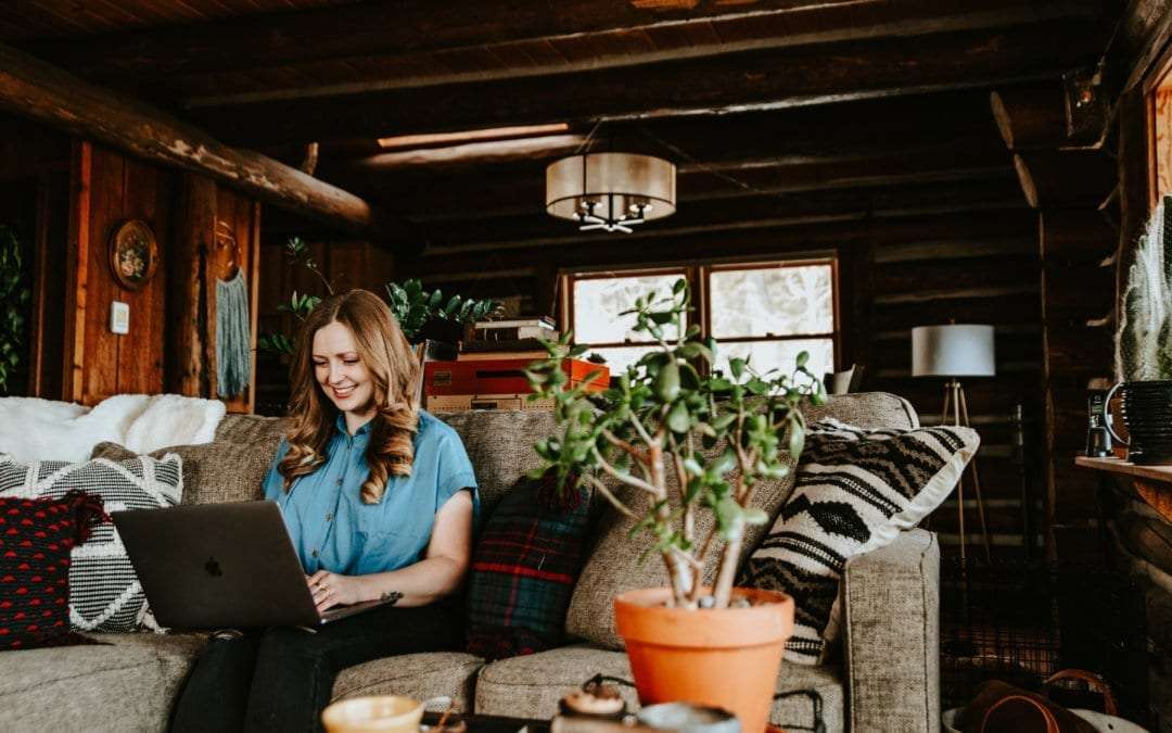 When To Buy A Pre-Made Theme Or Work With A Web Designer